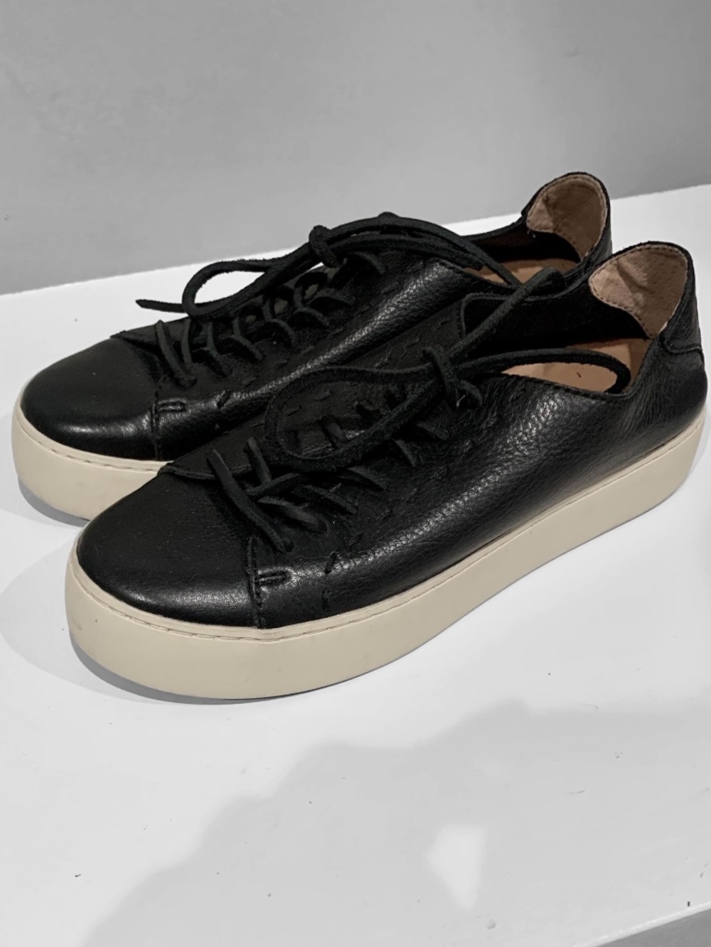 Frye Lena Low Black Leather Oxford Sneakers Lace-Up Shoes Women's 6 M - Picture 5 of 8